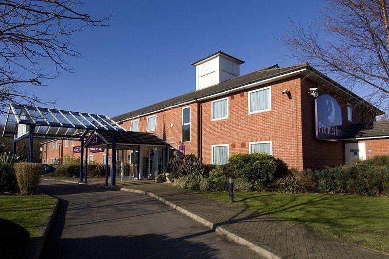 Premier Inn Понтипул Екстериор снимка